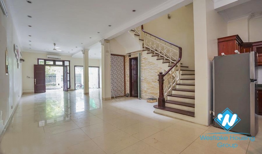 3-storey villa 126m2 4 bedrooms for rent in Ciputra